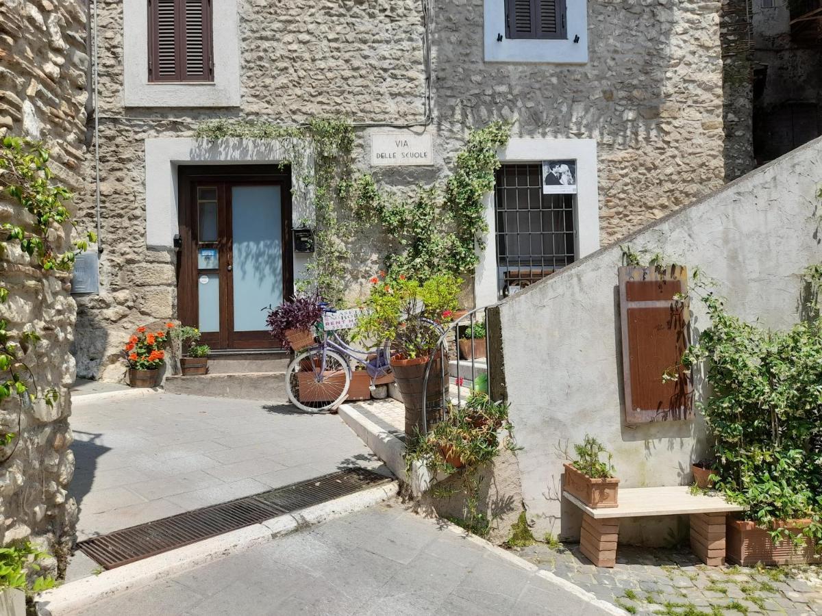 Casetta Nel Borgo Olevano Romano Exterior photo